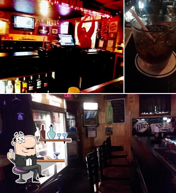 Dog House Saloon in West Hazleton Restaurant reviews