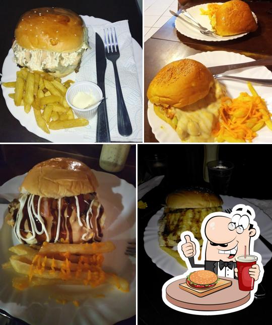 Experimente um hambúrguer no Fast Food Picanha