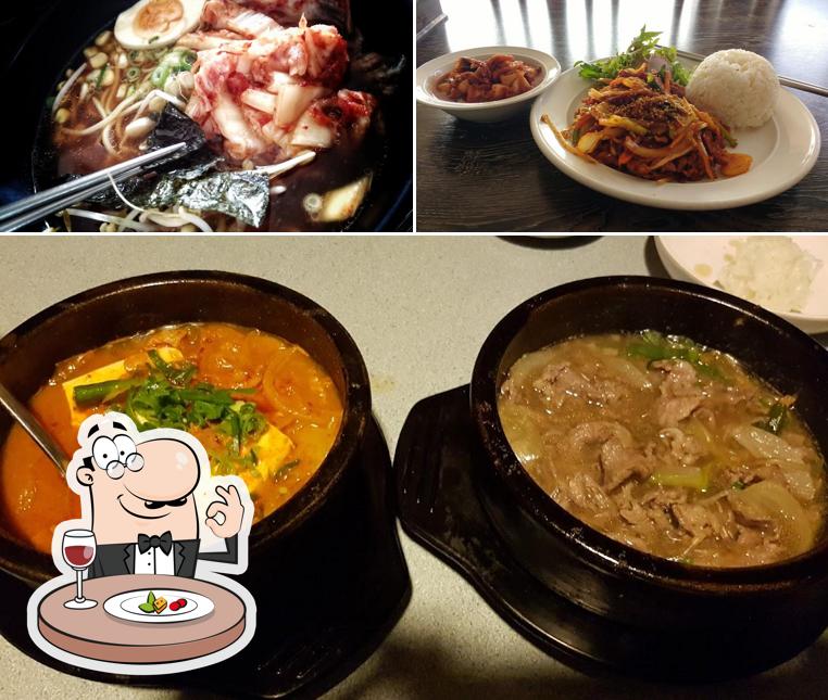 Блюда в "Oriental Spoon Korean Restaurant"