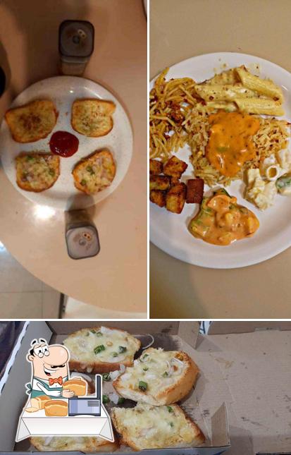 Garlic bread at Pizzario