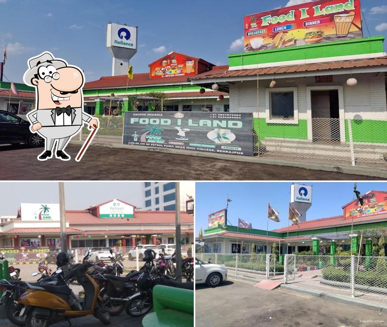 The exterior of FOOD I LAND