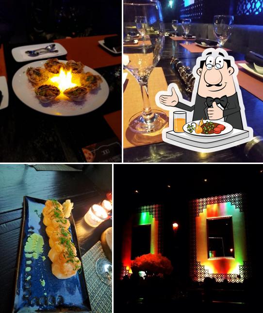 Platos en 300 Cosmo Dining Room