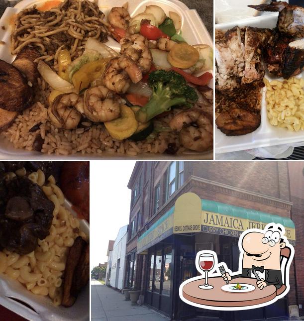 Jamaican Jerk Spice, 6500 S Cottage Grove Ave in Chicago Restaurant
