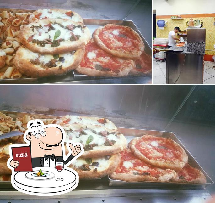 Questa è la immagine che mostra la cibo e interni di Pizzeria Pignataro