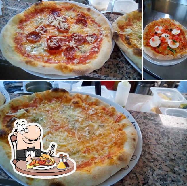 Prenez des pizzas à Pizzeria Don Camillo