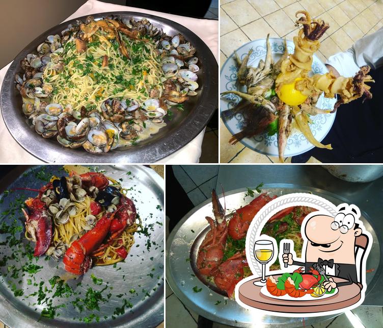 I clienti di Ristorante Zi Michele possono gustare vari piatti di mare