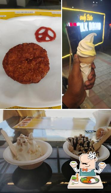 Ice cream at Pondy Bistro - Silkboard Jn