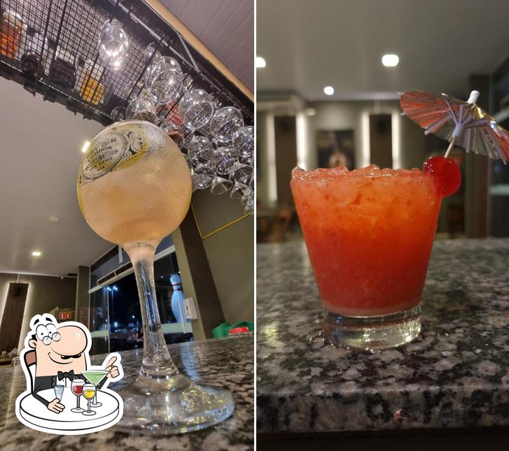 O Pizzaria Cuiabana & Boliche Beira Rio ! serve álcool