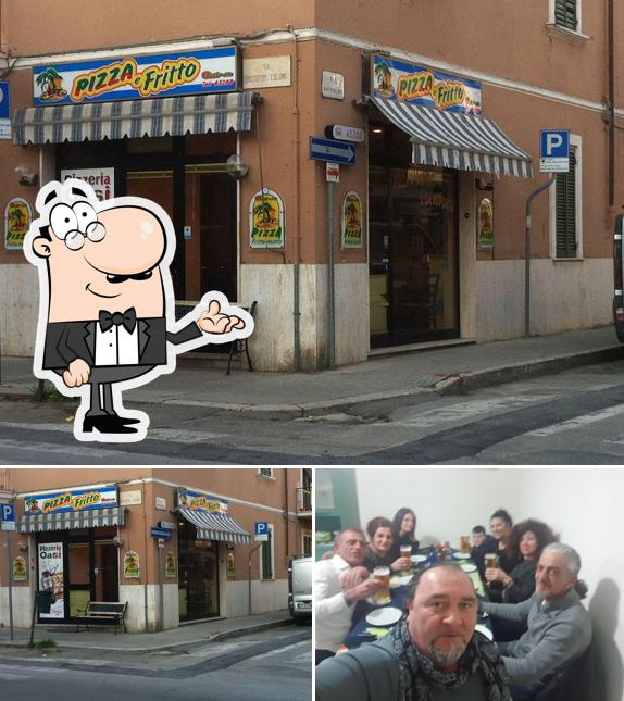 Tra le diverse cose da Oasi In Città si possono trovare la interni e tavolo da pranzo