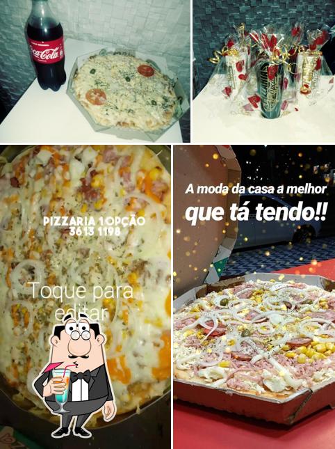 Dê uma olhada a ilustração ilustrando bebida e comida no Pizzaria Primeira Opção