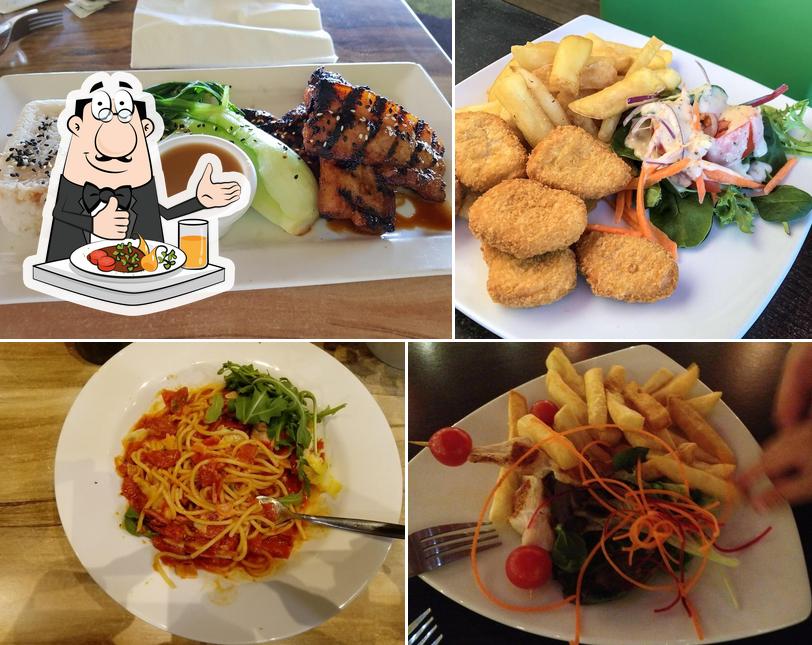 Greenhouse Tavern, Cnr Pacific Highway &, Bray St in Coffs Harbour