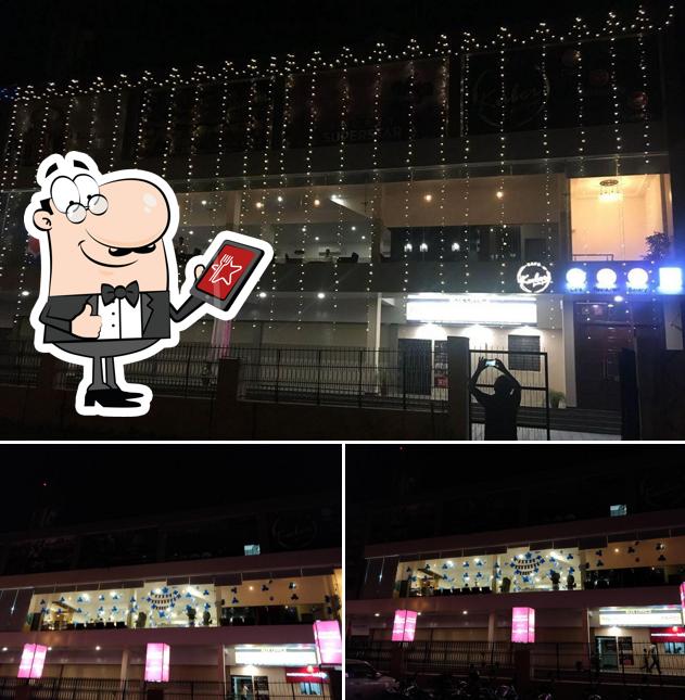The exterior of Kuber Café