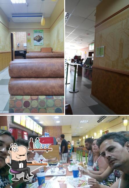 O interior do Subway