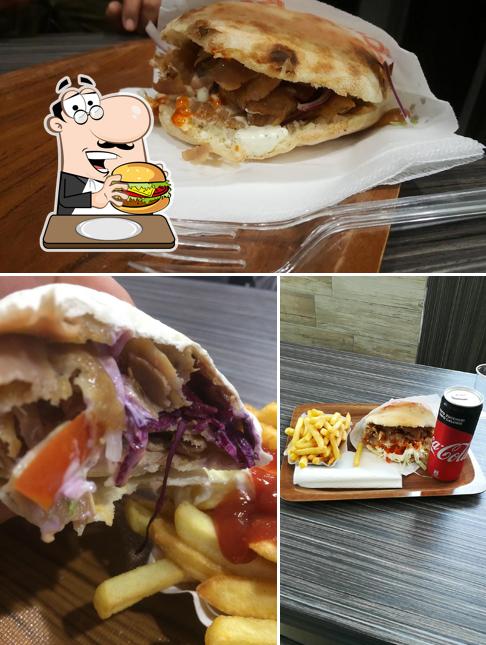 Prova un hamburger a Istanbul Solaro Kebab