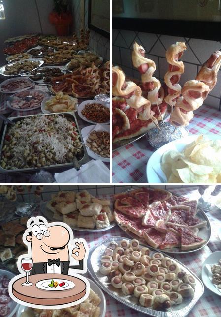 Cibo al Trattoria La Rezzella