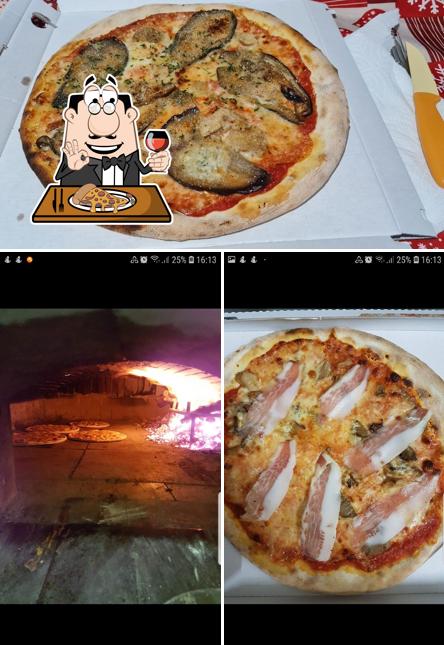 Prova una pizza a Nella Vecchia Pizzeria