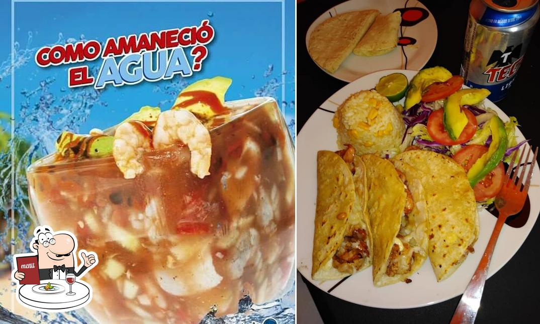 Food at Aguachiles Puro Sinaloa