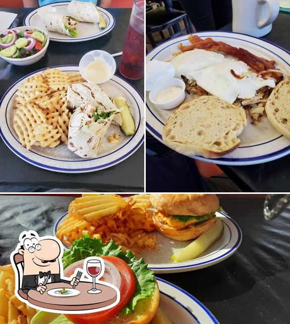 The Break Restaurant ... Breakfast, Lunch and Dinner, Oak Island ...