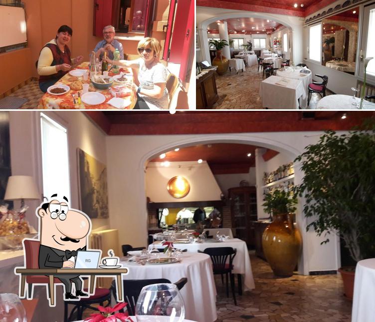 Installez-vous à l'une des tables de Ristorante Garibaldi