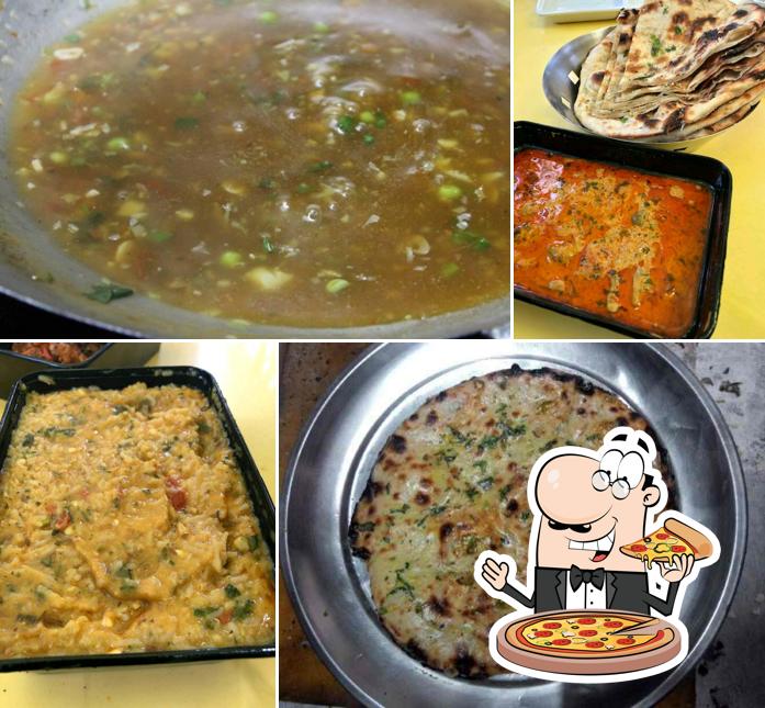 Try out pizza at Go Foodie