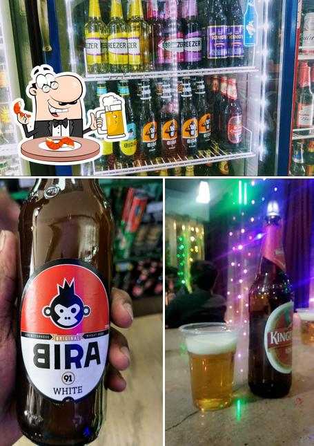 Order a pint of light or dark beer
