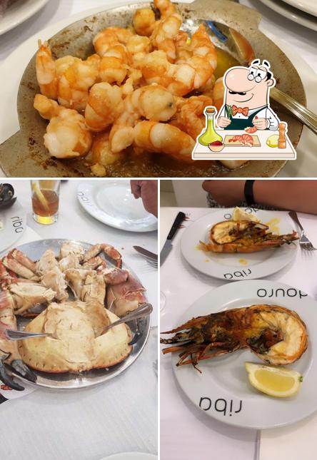 Try out seafood at Cervejaria Ribadouro