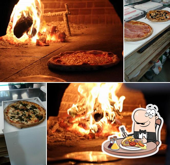 Scegli tra le svariate varianti di pizza