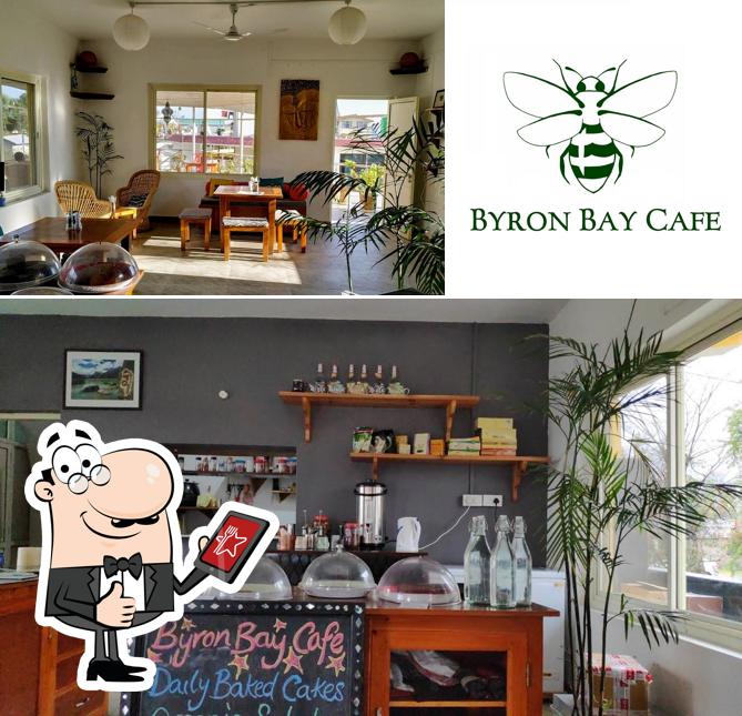 Here's a photo of Byron Bay Cafe