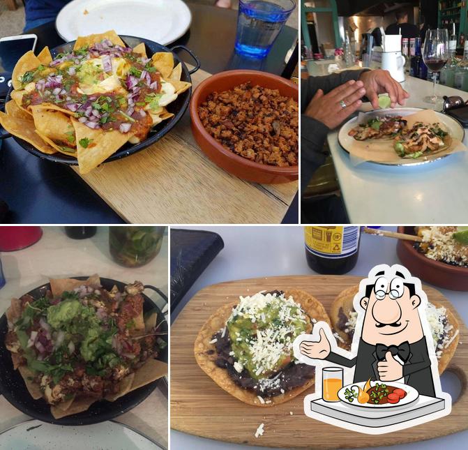 Si Senor Art Taqueria Balaclava in Balaclava Restaurant menu and reviews