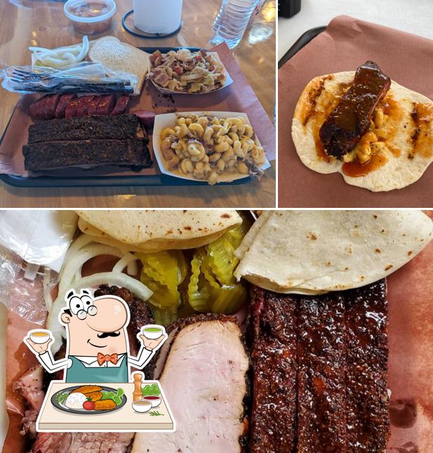 Pitforks & Smokerings BBQ in Slaton Restaurant reviews