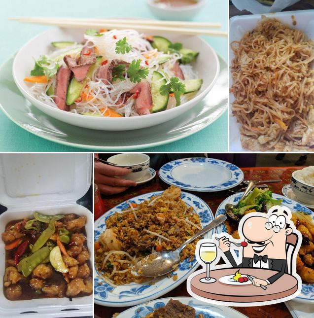 Food at Peking-Tokyo Restaurant