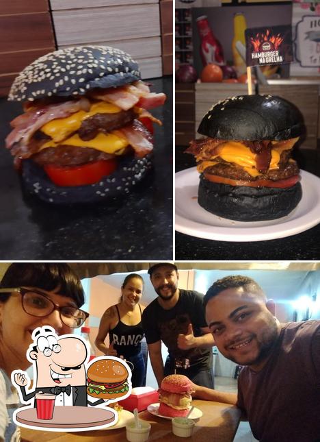 Peça um hambúrguer no Hamburger na Grelha