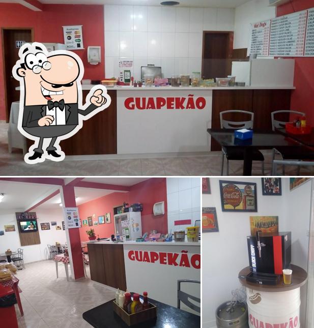 O interior do Hot dog Guapekão