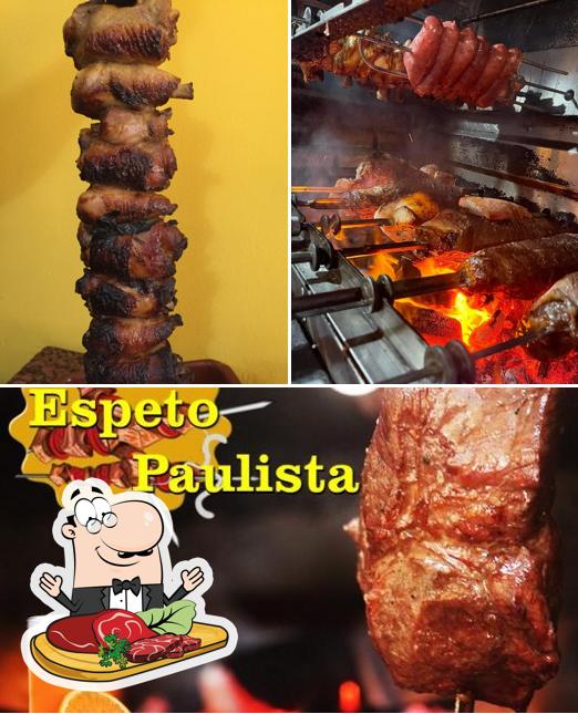 Escolha refeições de carne no Churrascaria Espeto Paulista