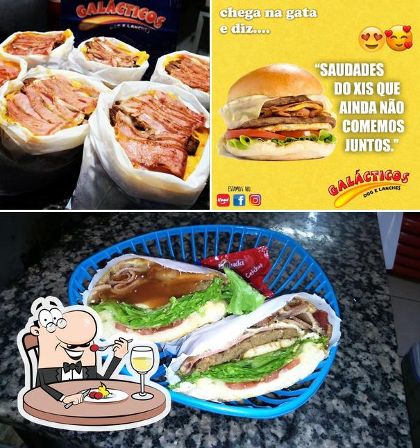 Comida em Galácticos Dog e Lanches