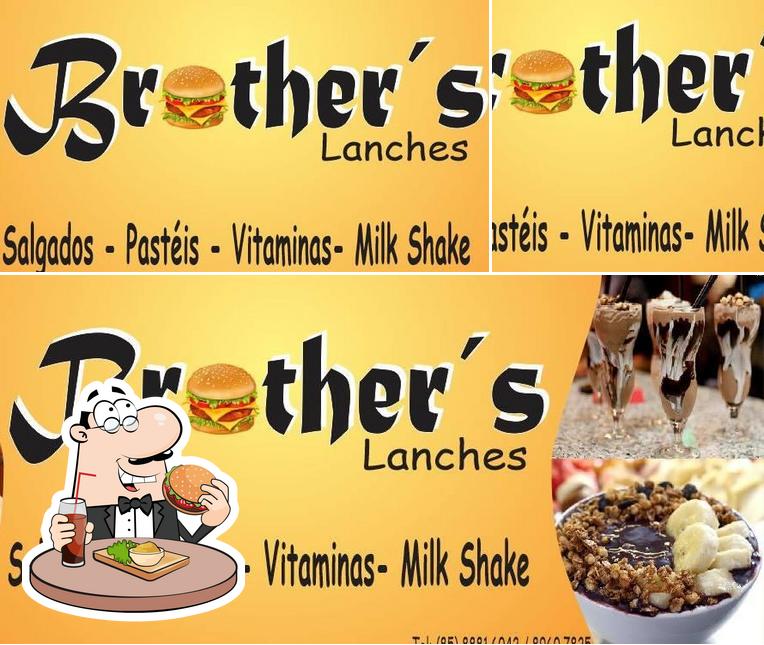 Peça um hambúrguer no Brothers Lanches