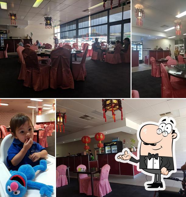 The interior of Happy Chinese Restaurant