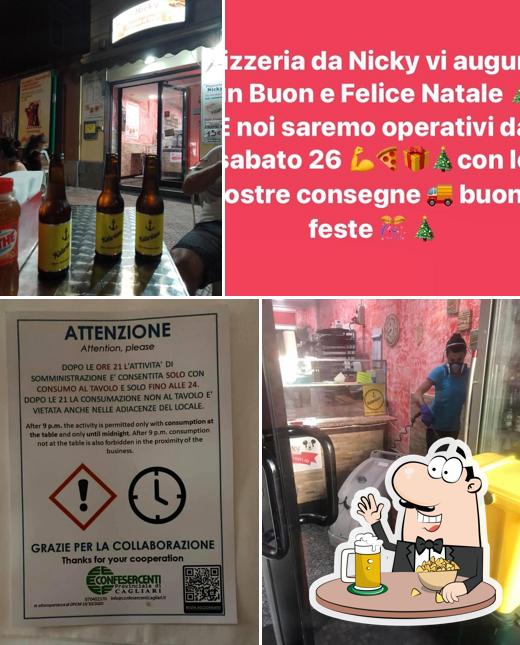 Puoi ordinare un rinfrescante bicchiere di birra chiara o scura