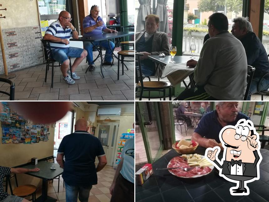 Dai un'occhiata agli interni di Bar Trattoria Pace