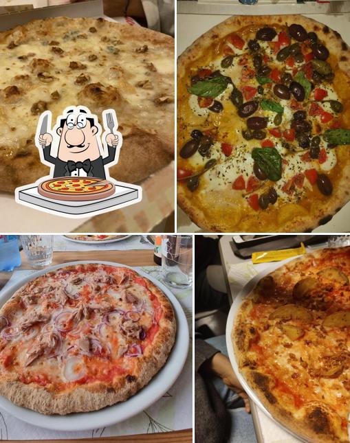 Ordina una pizza a PIZZERIA LA ROSA