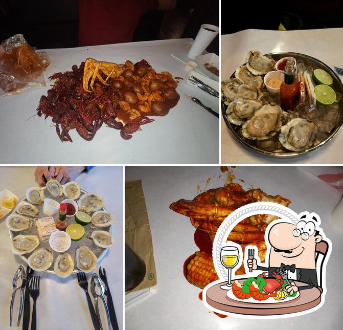 The Crawling Crab in Lakewood Restaurant menu and reviews