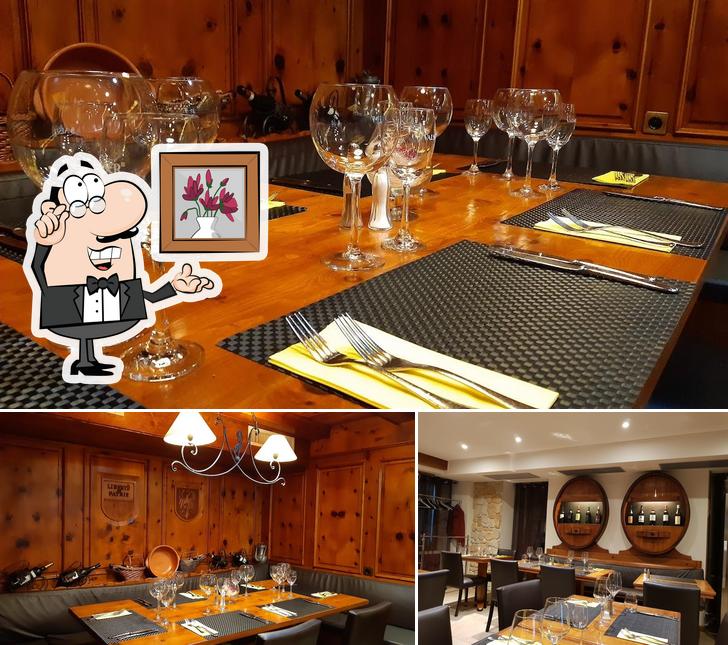 Check out how Restaurant de l'Aigle looks inside