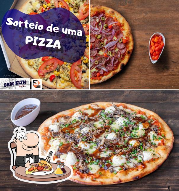 Peça diferentes variedades de pizza