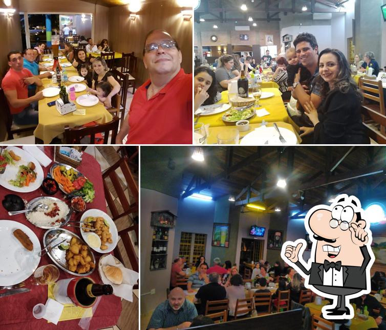 Veja imagens do interior do Gulana Bar