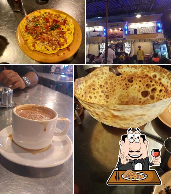 Order various kinds of pizza