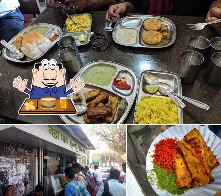 Food at Aram Vada Pav