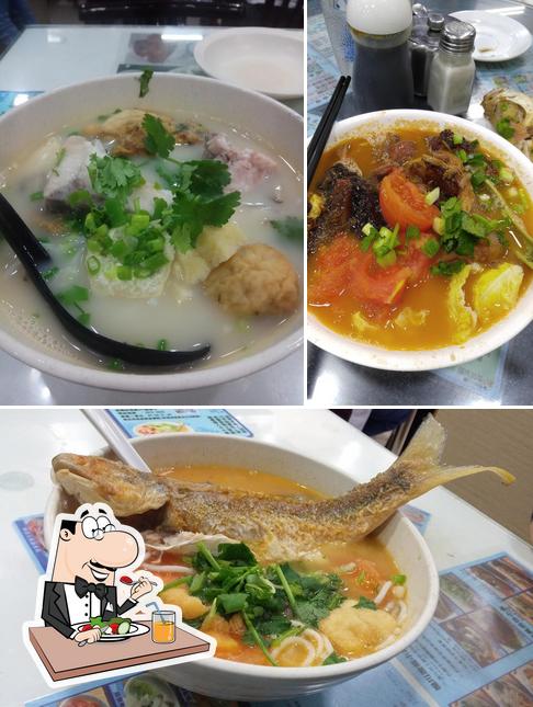 Food at Shunde Cuisine