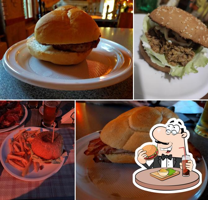 Prenditi un hamburger a Castle Rock Pub