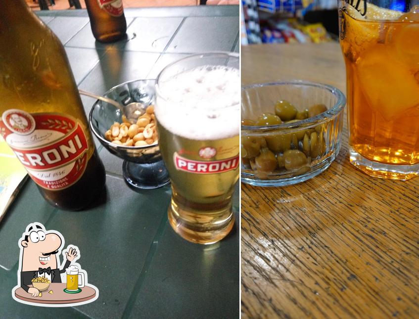 Puoi goderti un rinfrescante bicchiere di birra chiara o scura