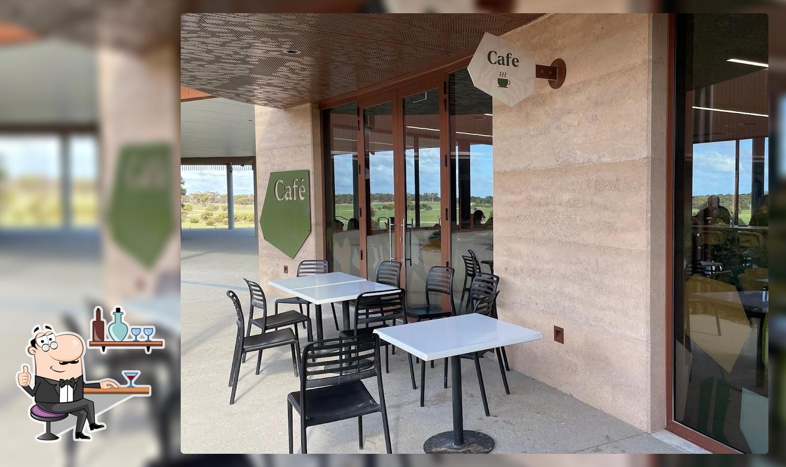 Check out how Monarto Safari Park Café looks inside